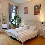 Mediterrane Eg-wohnung / Basf-naehe / 650mbit Wlan Apartment