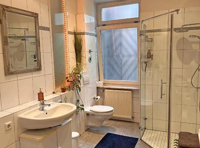 Mediterrane Eg-wohnung / Basf-nähe / 650mbit Wlan Apartment