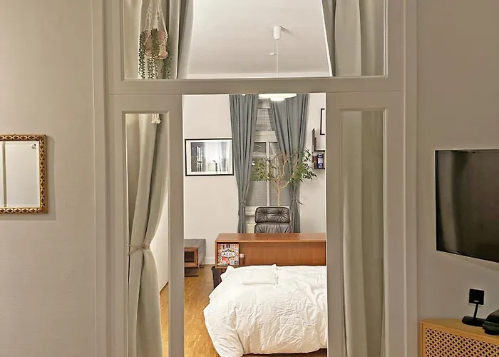 Mediterrane Eg-wohnung / Basf-naehe / 650mbit Wlan Appartement